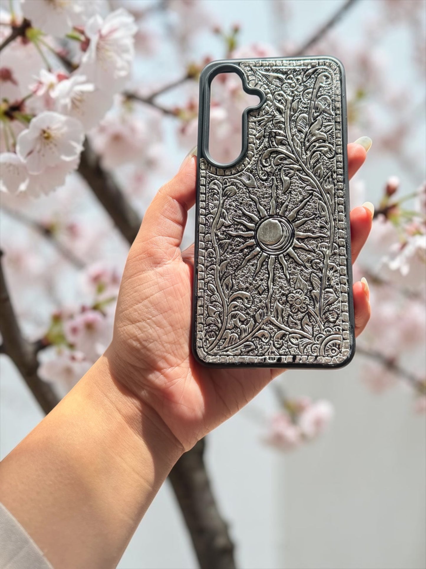 ZILVIQ Solar Bloom 925 Silver Luxury Case
