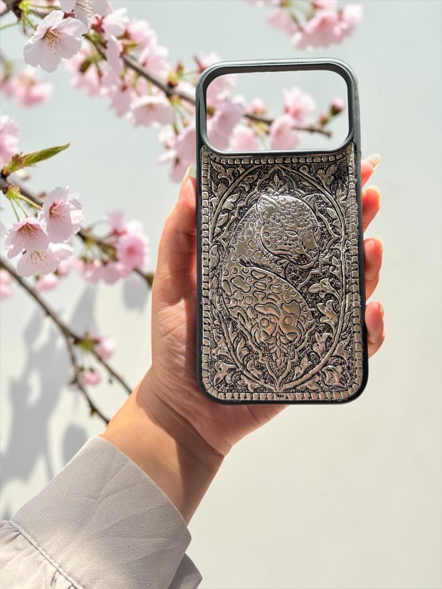 ZILVIQ Regal Panther 925 Silver Luxury Case